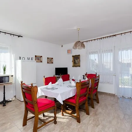 Daria Apartment
